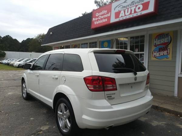 2009 Dodge Journey - cars & trucks - by dealer - vehicle automotive... for sale in Fayetteville, NC – photo 3