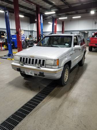 1994 Jeep Grand Cherokee v8 4x4 for sale in Madison, WI