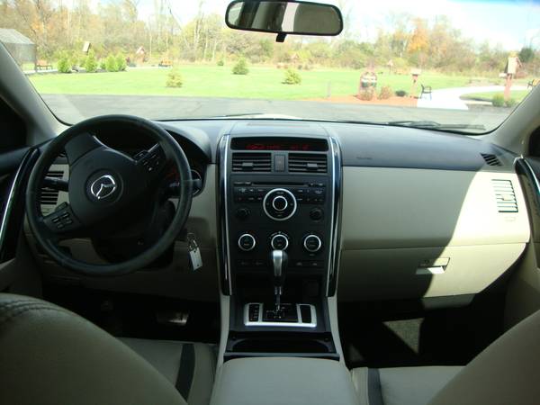 2009 MAZDA CX-9 ** AWD ** 3RD ROW - cars & trucks - by dealer -... for sale in Lexington, OH – photo 9