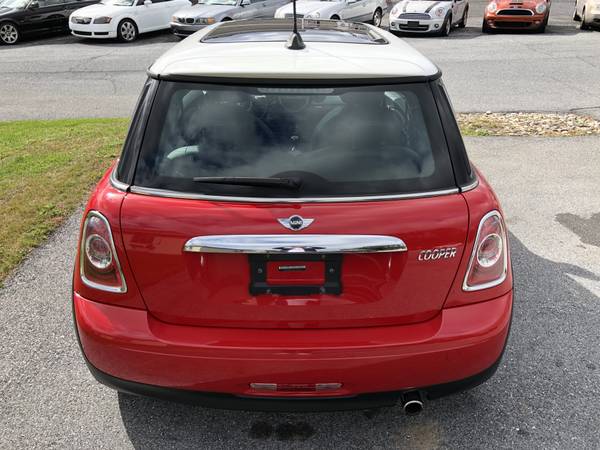 12 Mini Cooper Red 6 Speed Clean Carfax Pano Roof Excellent Condition for sale in Palmyra, PA – photo 7