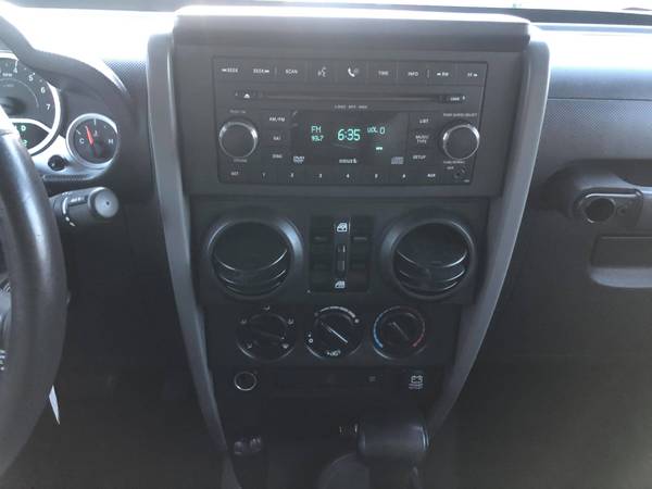 07 Jeep Wrangler Sahara UNLIMITED 4WD AUTO! 5YR/100K WARRANTY... for sale in Methuen, NH – photo 13