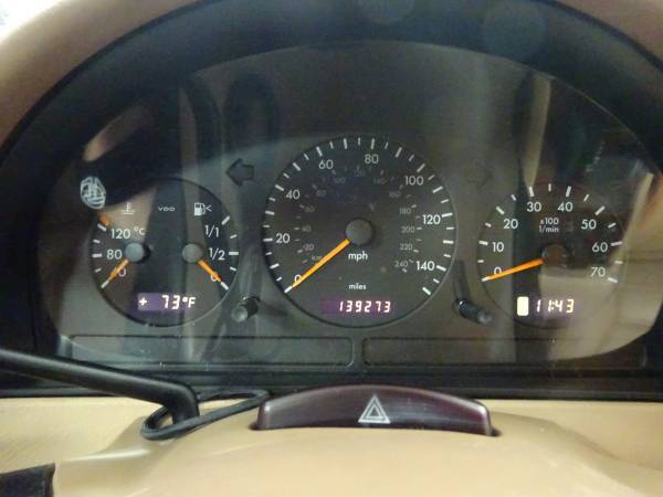 2000 Mercedes ML320*4WD*Keyless*www.carkingsales.com - cars & trucks... for sale in West Allis, WI – photo 7