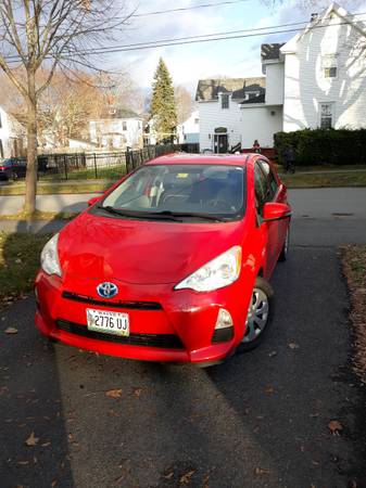 Toyota - Prius C - cars & trucks - by owner - vehicle automotive sale for sale in Bangor, ME – photo 3