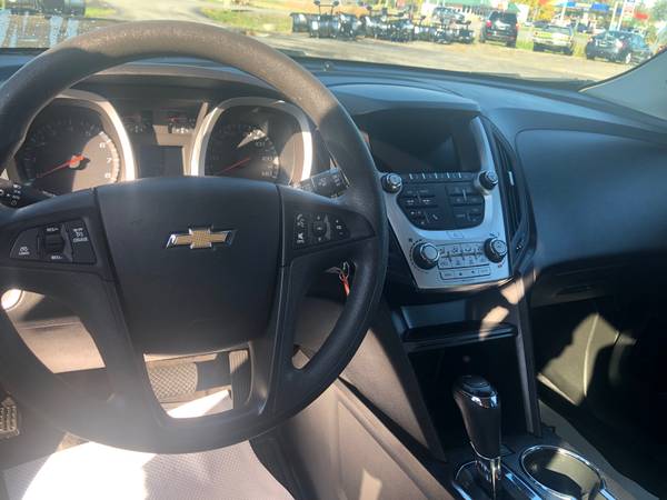 2016 CHEVROLET Equinox FWD LS--LIKE NEW FOR SO MUCH LESS!! for sale in Ogdensburg, NY – photo 7