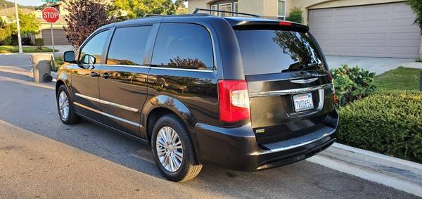 2015 Chrysler Town & Country Touring for sale in Escondido, CA – photo 6
