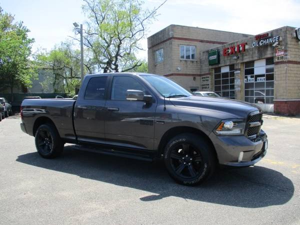 2018 Ram 1500 Night pickup Granite Crystal Metallic Clearcoat - cars for sale in Bayside, NY – photo 8
