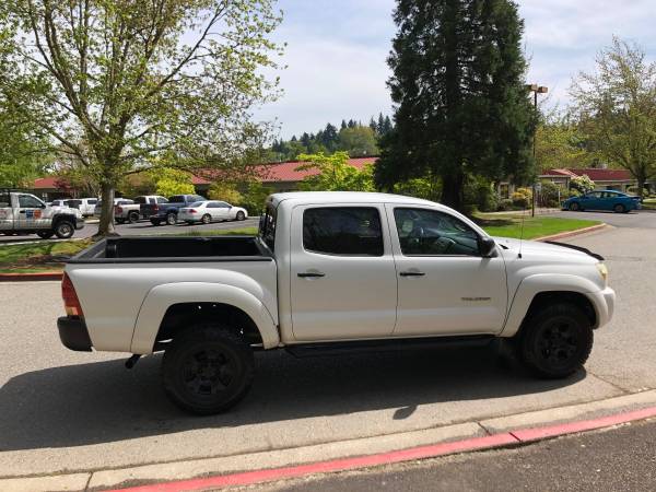 2006 Toyota Tacoma Double Cab SR5 4WD - Clean title, 1owner for sale in Kirkland, WA – photo 4