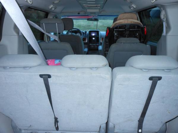 2008 Chrysler Town & Country - cars & trucks - by owner - vehicle... for sale in Warrensburg, MO – photo 15