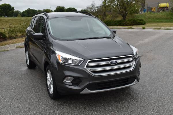2018 Ford Escape SE 1.5 TURBO ***35K MILES ONLY*** - cars & trucks -... for sale in Omaha, IA – photo 4