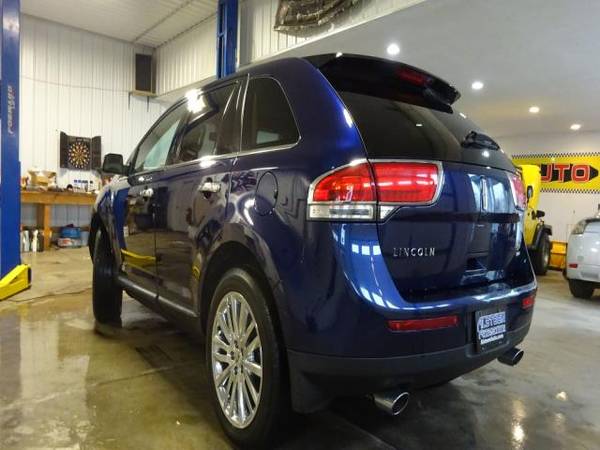 2011 Lincoln MKX AWD - cars & trucks - by dealer - vehicle... for sale in Seymour, WI – photo 3