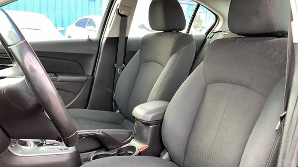 2011 Chevy Chevrolet Cruze LT w/1LT hatchback Black for sale in Pleasant Hill, IA – photo 16