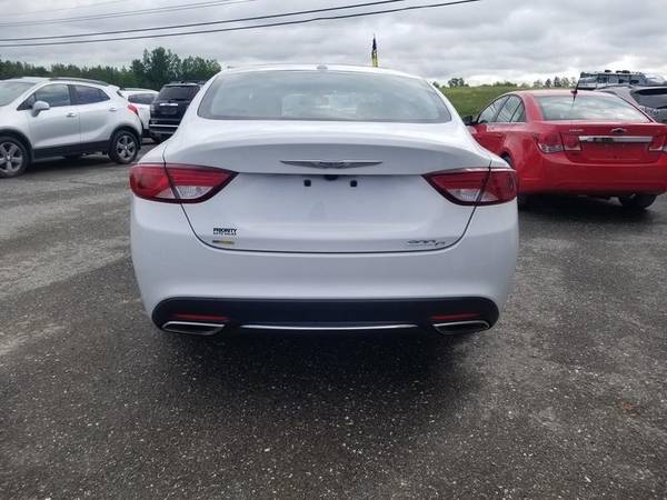 2015 Chrysler 200 C ~ Loaded, Leather, Moon Roof, More! for sale in Houlton, ME – photo 5