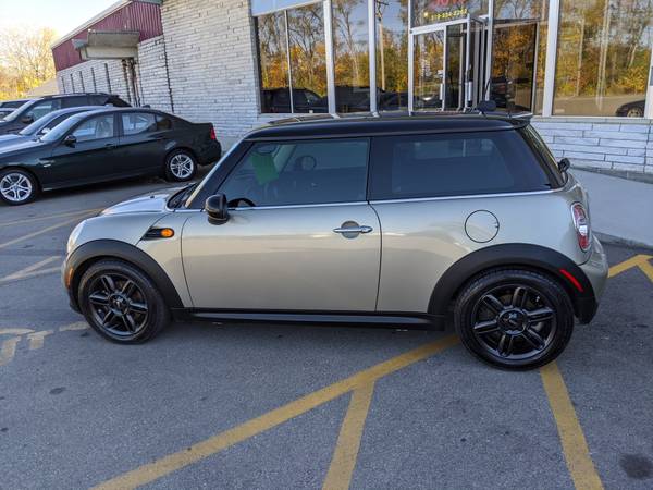 2011 Mini Cooper - cars & trucks - by dealer - vehicle automotive sale for sale in Evansdale, IA – photo 6