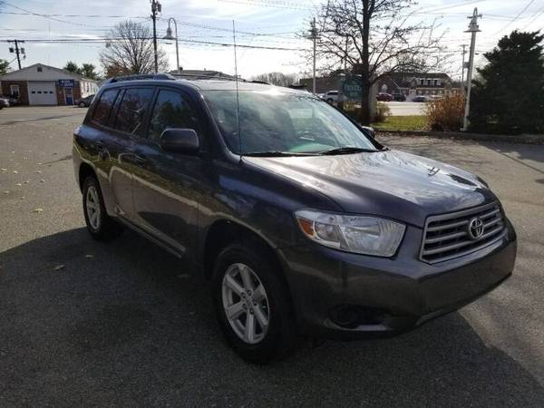 2010 TOYOTA HIGHLANDER AWD 4DR SUV ONE OWNER, CLEAN CARFAX - cars &... for sale in Newburyport, MA – photo 3