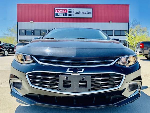 2018 Chevrolet Malibu - - by dealer - vehicle for sale in Clarksville, TN – photo 24