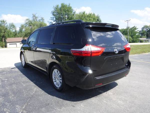 2015 Toyota Sienna FWD XLE Minivan 4D Trades Welcome Financing Availab for sale in Harrisonville, MO – photo 5