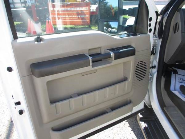 2010 Ford Super Duty F-550 DRW CREW CAB 4X4 ENCLOSED UTILITY - cars... for sale in south amboy, TN – photo 23