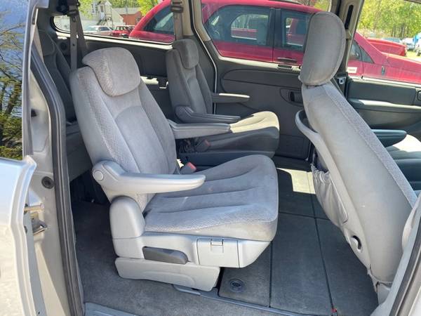 2006 CHRYSLER TOWN AND COUNTRY TOURING - - by dealer for sale in Manheim, PA – photo 6
