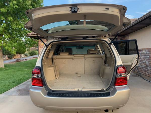 2007 Toyota Highlander - cars & trucks - by owner - vehicle... for sale in Saint George, UT – photo 7
