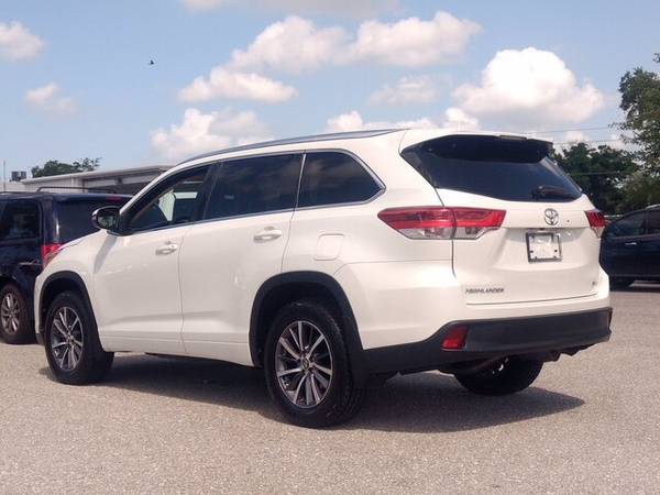 2018 Toyota Highlander XLE Low 48K Miles Extra Clean CarFax for sale in Sarasota, FL – photo 6