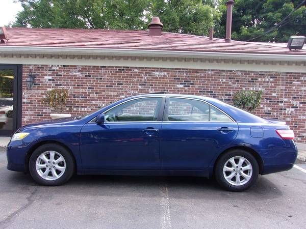 2011 Toyota Camry LE, 121k Miles, Blue/Grey, Auto, P Roof, Alloys for sale in Franklin, MA – photo 6