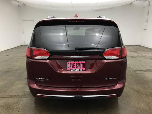 2018 Chrysler Pacifica Electric Hybrid Limited Minivan, Passenger for sale in Coeur d'Alene, MT – photo 6