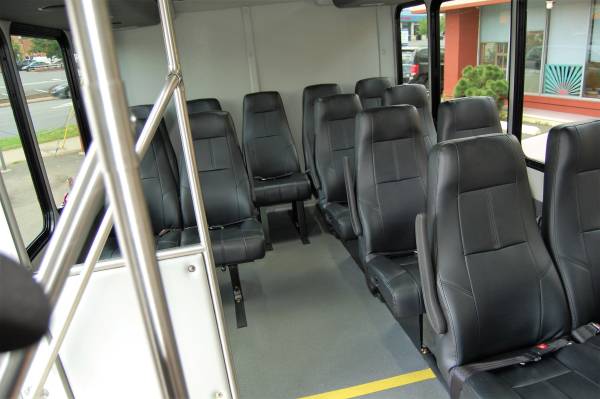 VERY NICE 2017 MODEL 15 PERSON MINI BUS....UNIT# 5634T for sale in Charlotte, NC – photo 9