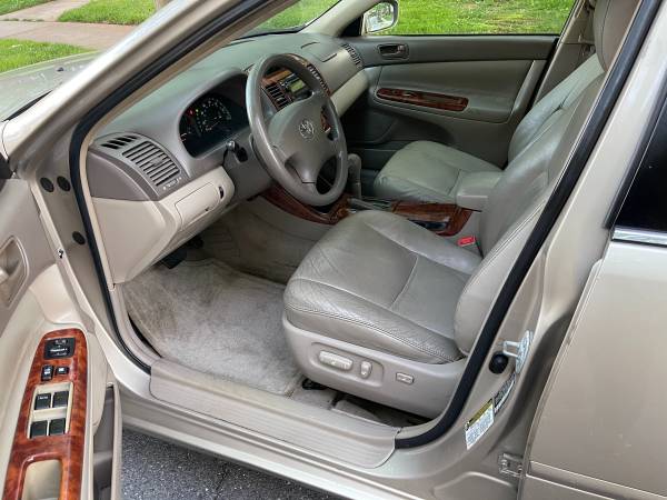 2004 Toyota Camry, No Accident, Leather Seat, Very Beautiful Camry for sale in Germantown, District Of Columbia – photo 2