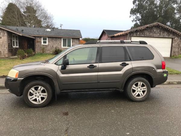 2004 Mitsubishi Endeavor - cars & trucks - by owner - vehicle... for sale in Mckinleyville, CA – photo 3