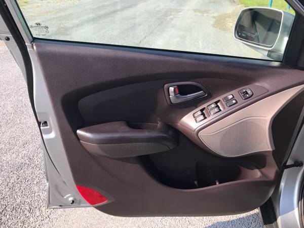 2014 Hyundai Tucson GL Auto FWD for sale in Shippensburg, PA – photo 16