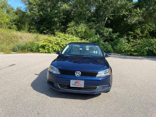 2014 Volkswagen Jetta SE - cars & trucks - by dealer - vehicle... for sale in Griswold, CT – photo 2