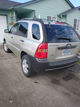 Clean 2006 Kia Sportage SUV - cars & trucks - by owner - vehicle... for sale in lebanon, OR – photo 13