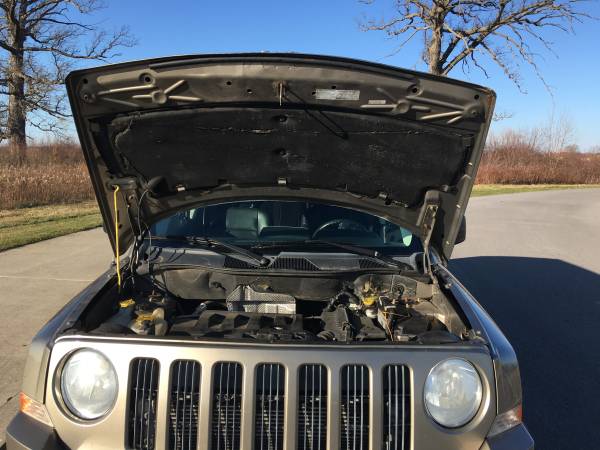 2008 Jeep Patriot Limited 4x4 Sport Utility Vehicle - cars & trucks... for sale in Dublin, OH – photo 6