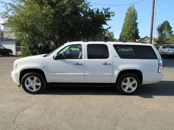 2007 Chevrolet Suburban LTZ 1500 4WD LUXURY FAMILY HAULER! HUGE... for sale in WASHOUGAL, OR – photo 8