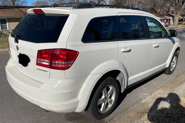 2009 Dodge Journey - cars & trucks - by owner - vehicle automotive... for sale in Kansas City, MO – photo 6