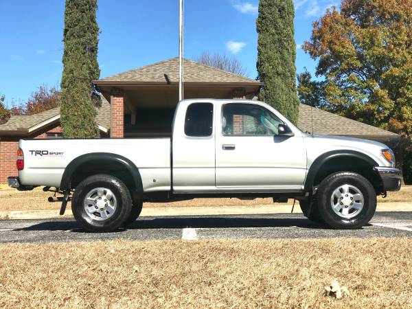 2003 Toyota Tacoma - cars & trucks - by owner - vehicle automotive... for sale in Lewisville, TX – photo 3