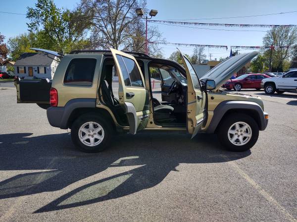 2003 JEEP LIBERTY THIS IS A FLAT TOWABLE - - by dealer for sale in Kennewick, WA – photo 11