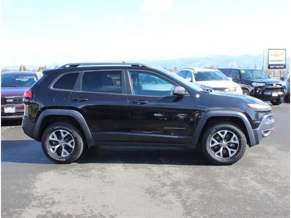 2015 Jeep Cherokee SUV Trailhawk (Brilliant Black Crystal for sale in Lakeport, CA – photo 8