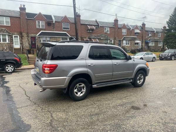 2002 Toyota Sequoia SR5 $6,500 - cars & trucks - by owner - vehicle... for sale in Philadelphia, PA – photo 4