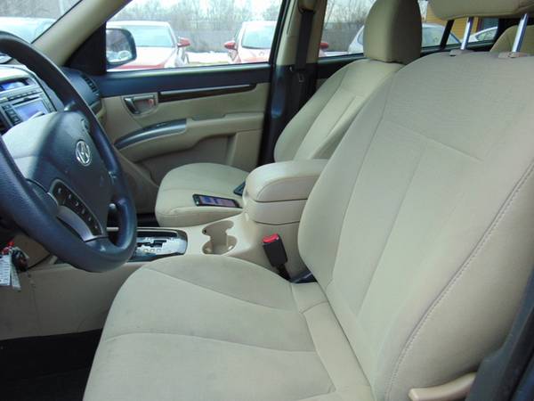 2011 Hyundai Santa Fe GLS - - by dealer - vehicle for sale in South Bend, IN – photo 4