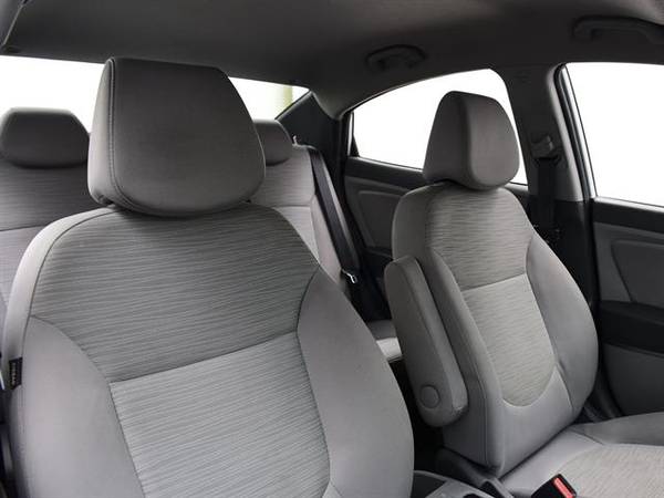 2017 Hyundai Accent SE Sedan 4D sedan White - FINANCE ONLINE for sale in Denver , CO – photo 5