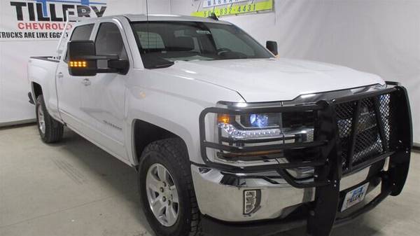 2017 Chevrolet Chevy Silverado 1500 LT - cars & trucks - by dealer -... for sale in Moriarty, NM – photo 2