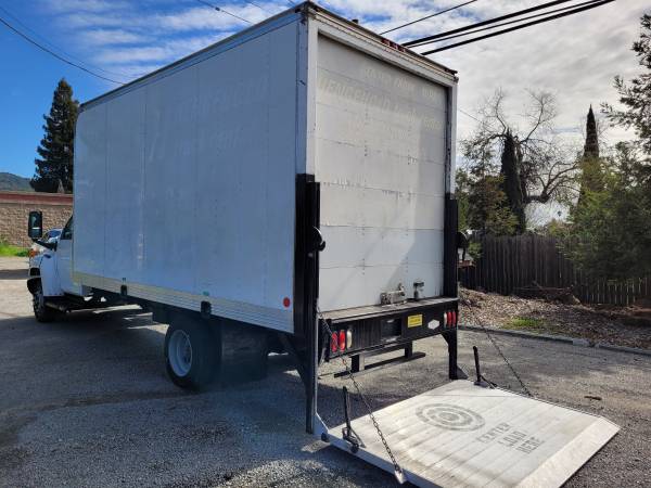 2005 GMC 4500 Box Truck 18 foot with Lift Gate - - by for sale in Medford, OR – photo 12