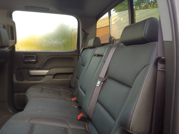 2017 CHEVROLET SILVERADO CREW CAB LTZ 4X4 LOW MILES! LOADED! 1... for sale in Norman, OK – photo 8