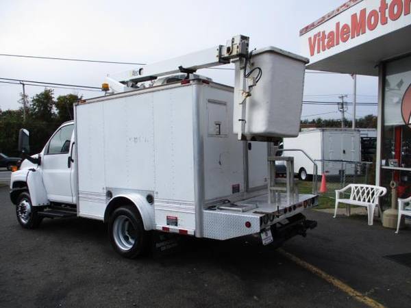 2006 Chevrolet CC4500 C4500 BOX, BUCKET TRUCK - cars & trucks - by... for sale in South Amboy, MD – photo 4