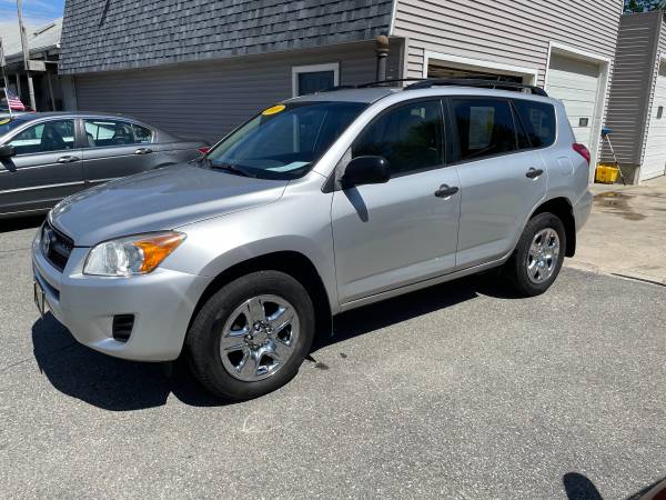 2009 Toyota RAV4 AWD runs and rides great clean carfax - cars & for sale in Westport , MA – photo 4