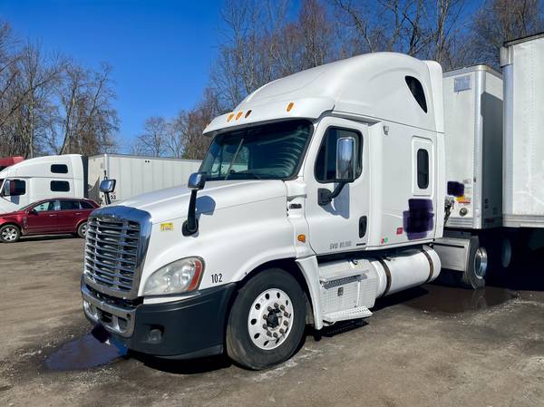 Freightliner Cascadia 2012 for sale in Parsippany, NJ – photo 2