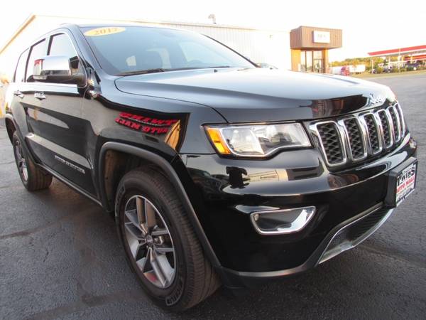 2017 Jeep Grand Cherokee Limited 4x4 - cars & trucks - by dealer -... for sale in Rockford, IL – photo 12