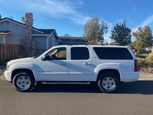 2007 CHEVY SUBURBAN Z71 CLEAN TITLE SMOGGED & TAGGED FULLY LOADED -... for sale in Represa, CA – photo 3