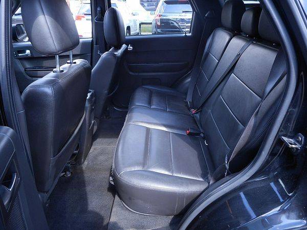 2010 Ford Escape 4d SUV 4WD Limited for sale in Lansing, MI – photo 20